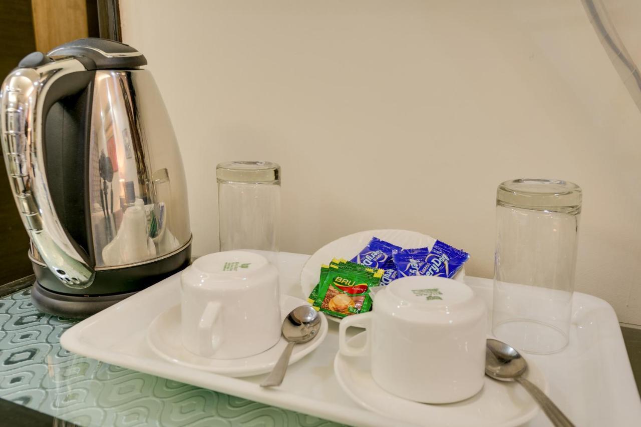 Hermitage By The Cosy Hotels Near Lotus Temple New Delhi Bagian luar foto