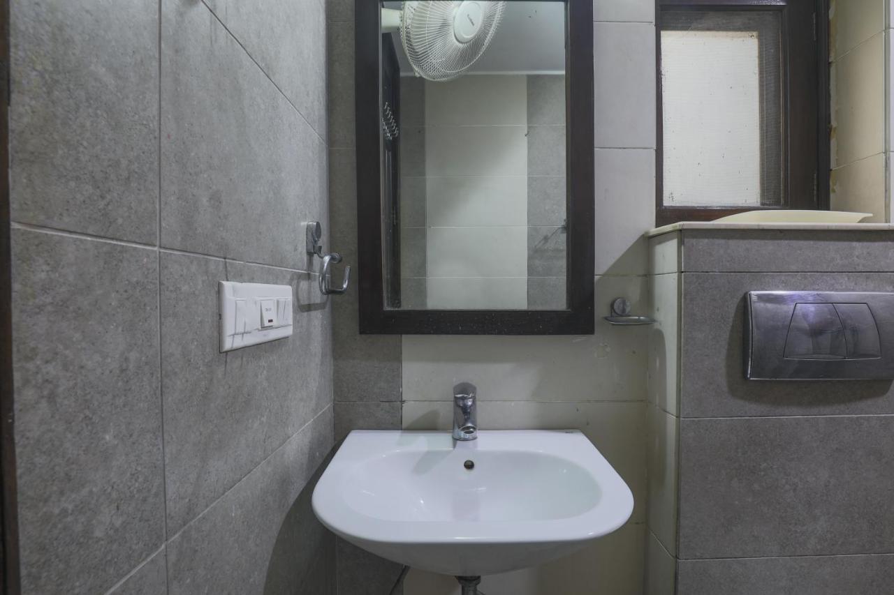 Hermitage By The Cosy Hotels Near Lotus Temple New Delhi Bagian luar foto